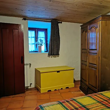 Casas Na Terra * Seia
