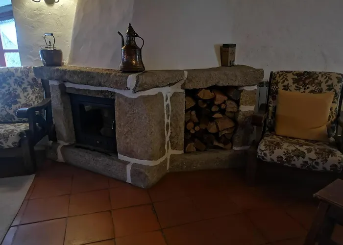 Casas Na Terra * Seia